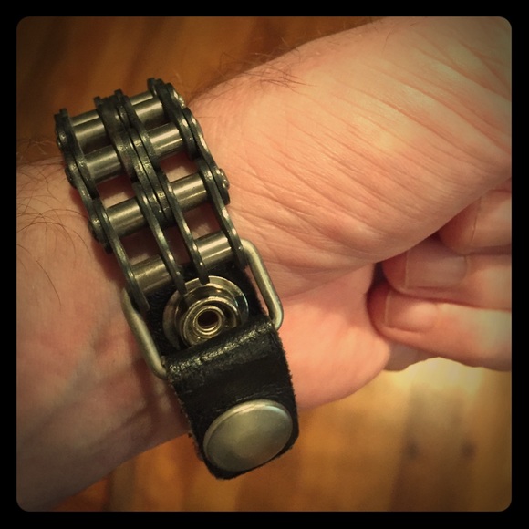 Chain Link Cuff Bracelet - Picture 1 of 4
